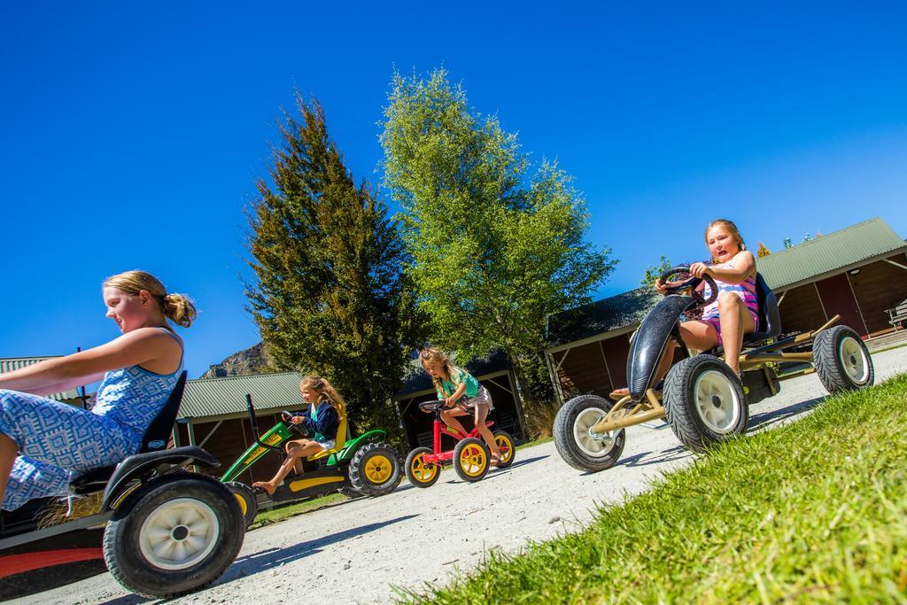 Queenstown Top 10 Holiday Park Exterior photo