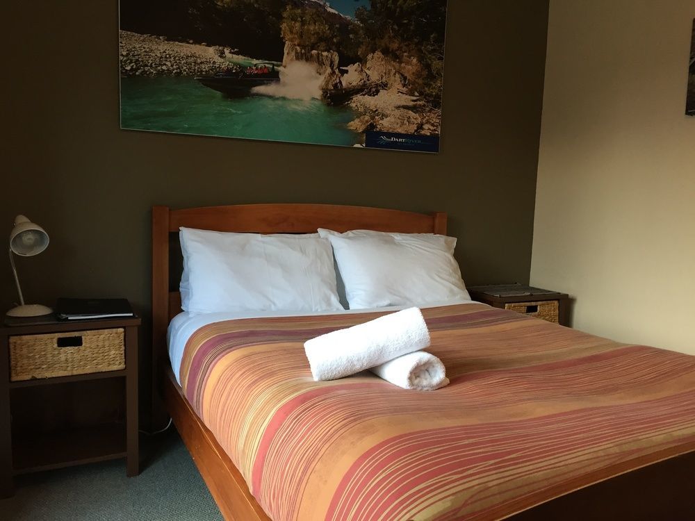 Queenstown Top 10 Holiday Park Exterior photo